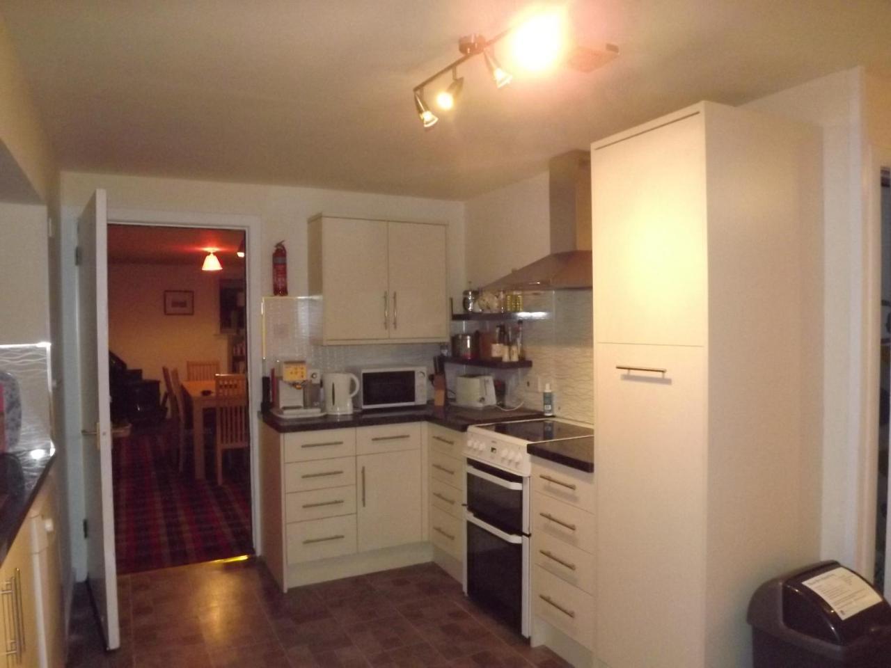 Gorsnavoon Cottage Clachaig Экстерьер фото